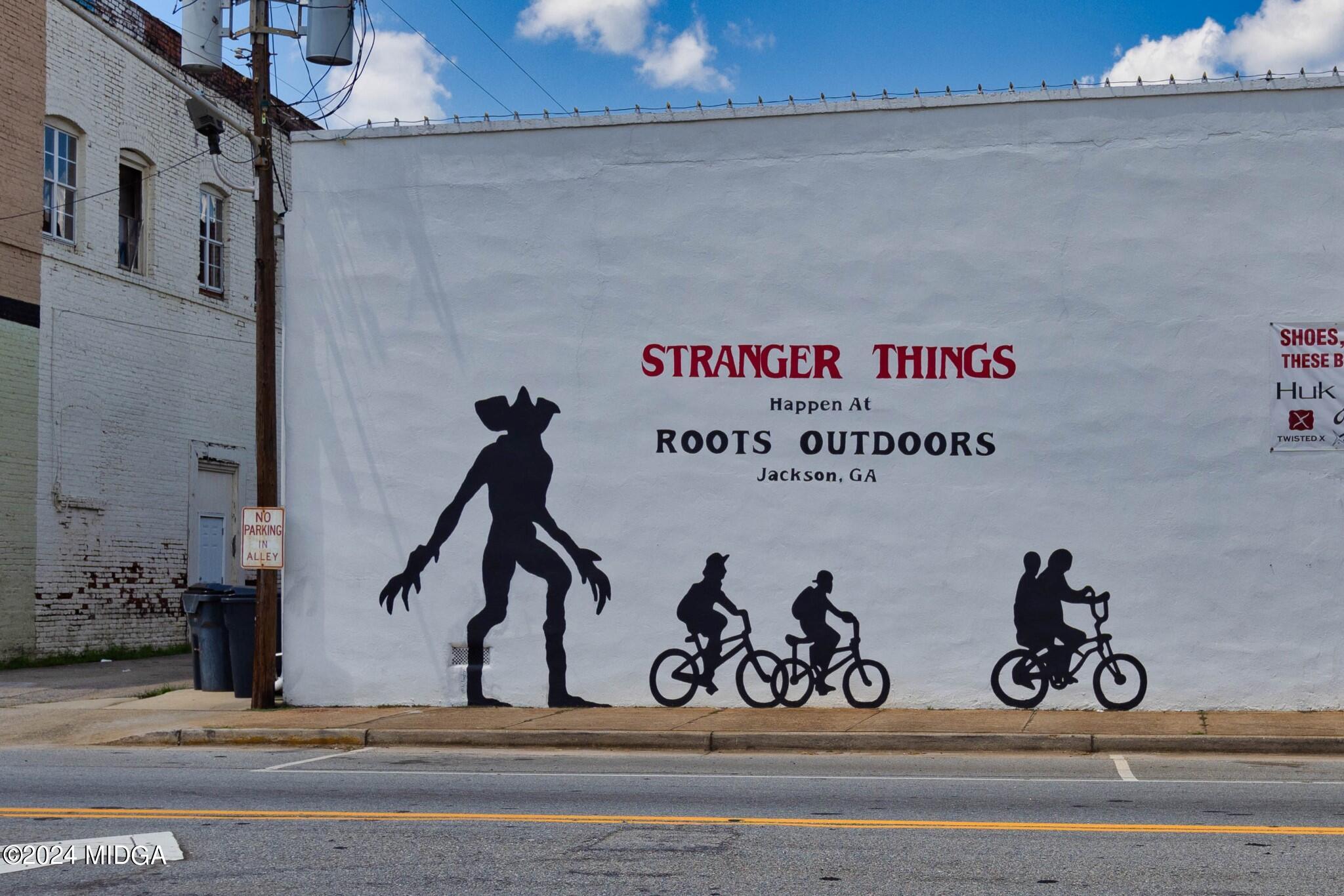 499 Grand Magnolia Street Jackson, GA 30233 - Photo 35 of 35 a view of a street sign