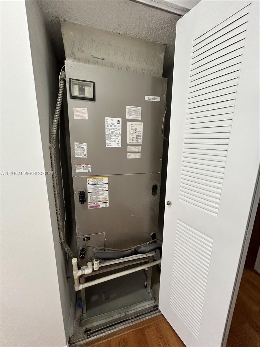 8725 Southwest 158th Place Miami, FL 33193 - Photo 25 of 53