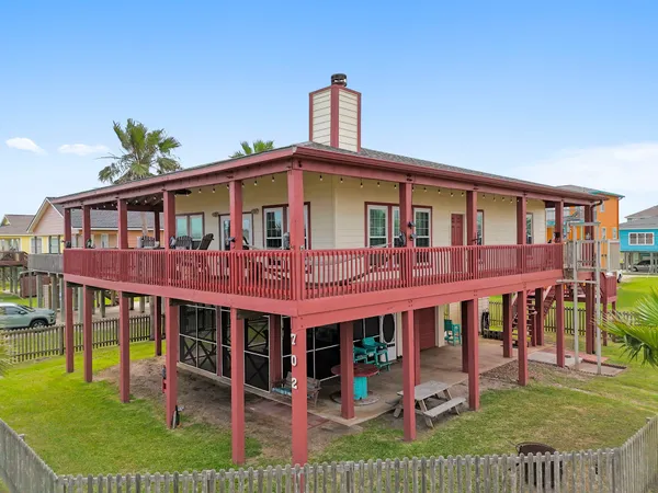 $429,000 | 702 Surf Drive, Surfside Beach, TX 77541