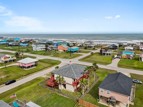 $429,000 | 702 Surf Drive, Surfside Beach, TX 77541
