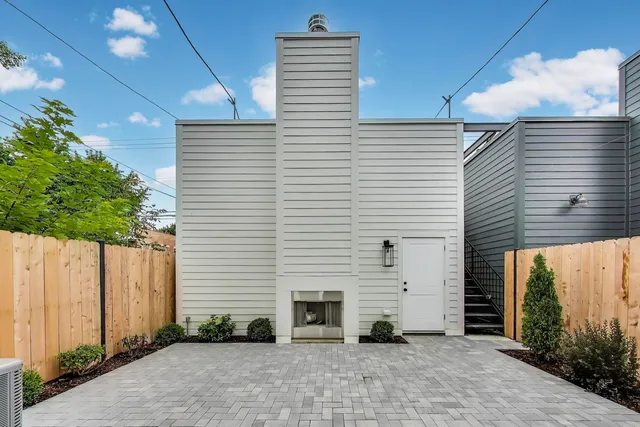 $1,929,000 | 2203 West Huron Street, Chicago, IL 60612