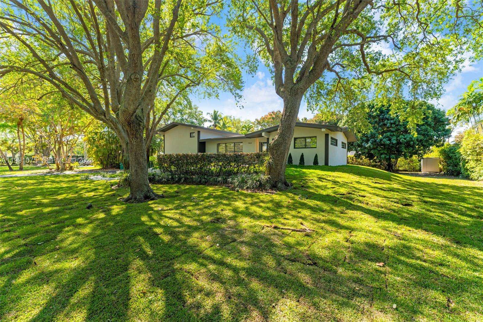 7920 Southwest 132nd Street Pinecrest, FL 33156 - Photo 1 of 45 Photo 1