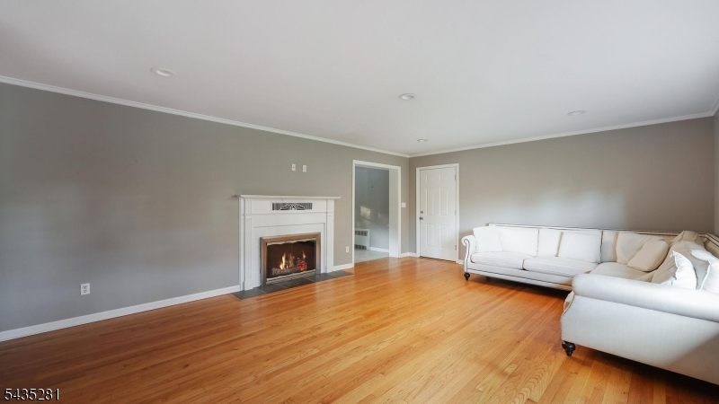 40 Old Army Road Bernardsville, NJ 07924 - Photo 3 of 24