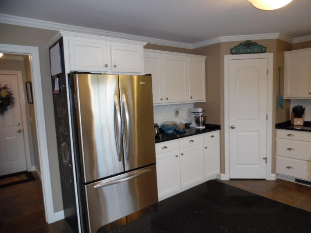 68435 Beebe Road Niles, MI 49120 - Photo 5 of 47 SAM_2057