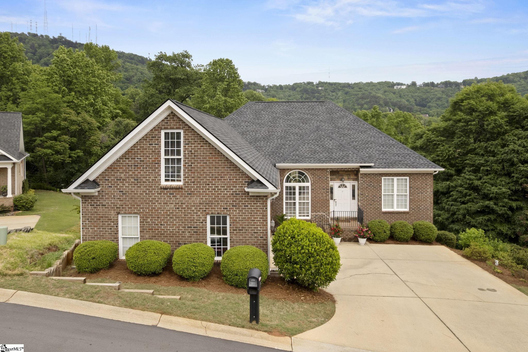 9 Belle Terre Court Greenville, SC 29609 - Photo 1 of 46