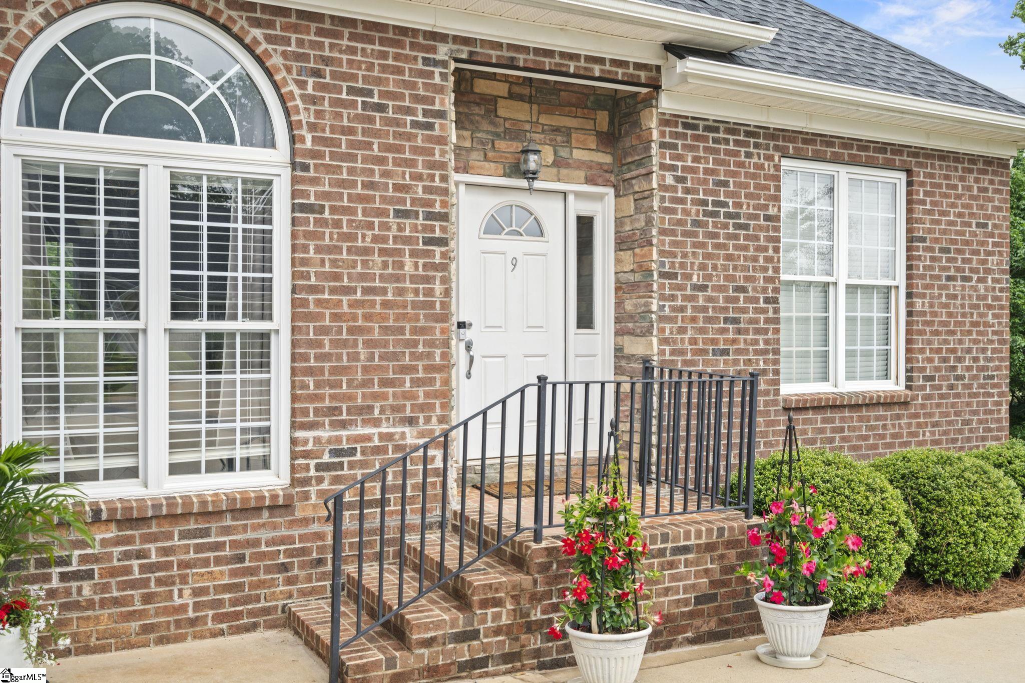 9 Belle Terre Court Greenville, SC 29609 - Photo 2 of 46