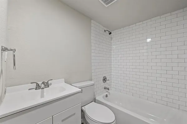 $995 | 500 Highway 75, Unit 24, Van Alstyne, TX 75495