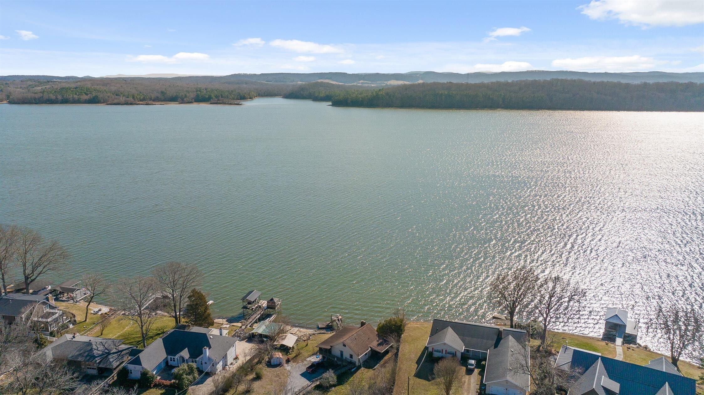 2296 North Shore Acres Road Soddy-Daisy, TN 37379 - Photo 3 of 49 06-2296 N Shore Acres rd-46