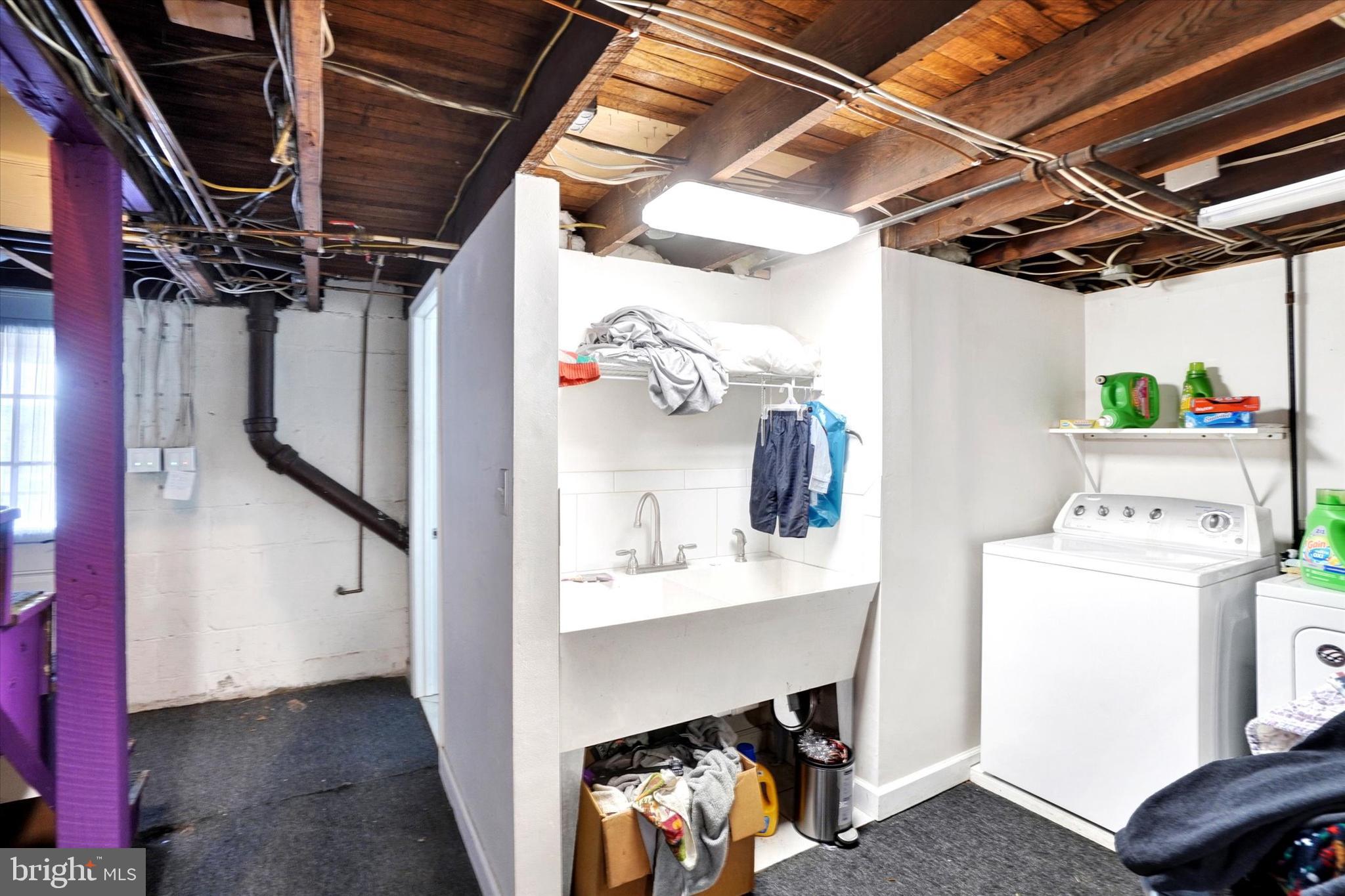 370 East Market Street York, PA 17406 - Photo 19 of 27 a utility room with dryer and washer