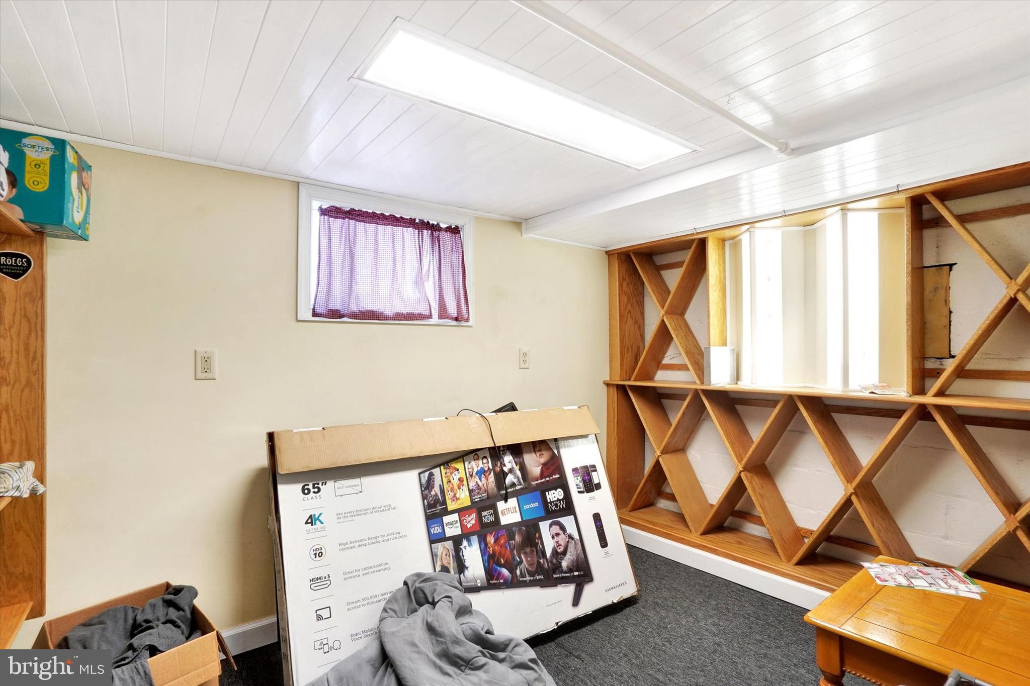 370 East Market Street York, PA 17406 - Photo 20 of 27 a bedroom with a bed and a window