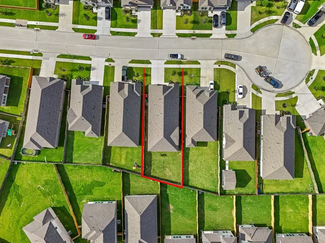 a view of an outdoor space