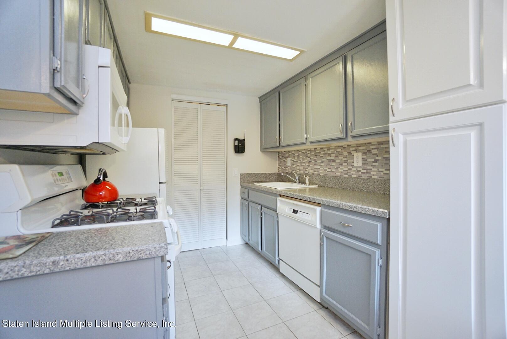 55 Rumson Road Staten Island, NY 10314 - Photo 12 of 29 10