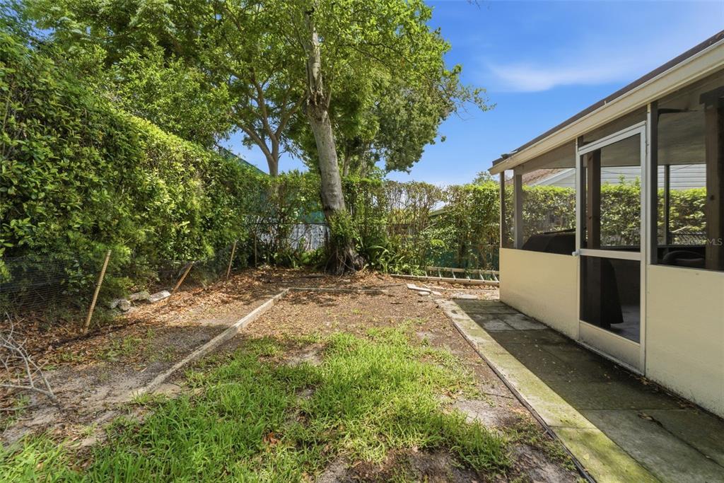 12219 Quail Run Row Bayonet Point, FL 34667 - Photo 29 of 36