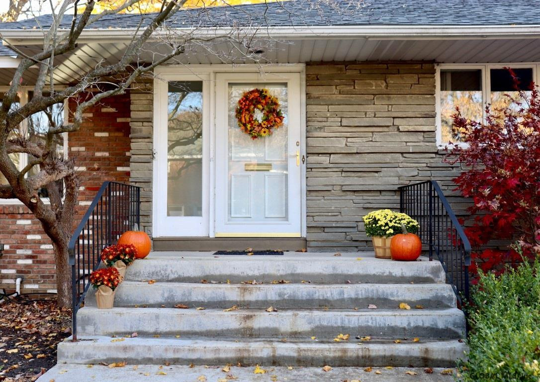 10 Harding Street Albany, NY 12208 - Photo 2 of 43 Photo 2