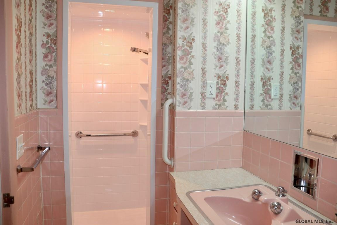 10 Harding Street Albany, NY 12208 - Photo 28 of 43 Photo 28