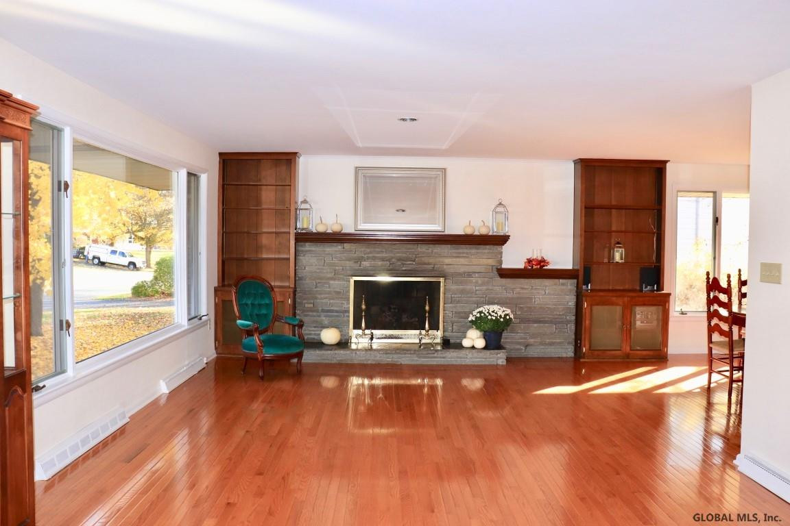 10 Harding Street Albany, NY 12208 - Photo 4 of 43 Photo 4