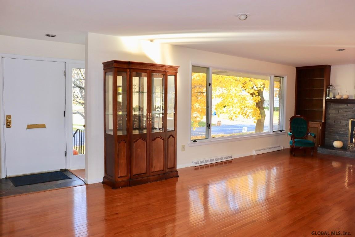 10 Harding Street Albany, NY 12208 - Photo 6 of 43 Photo 6