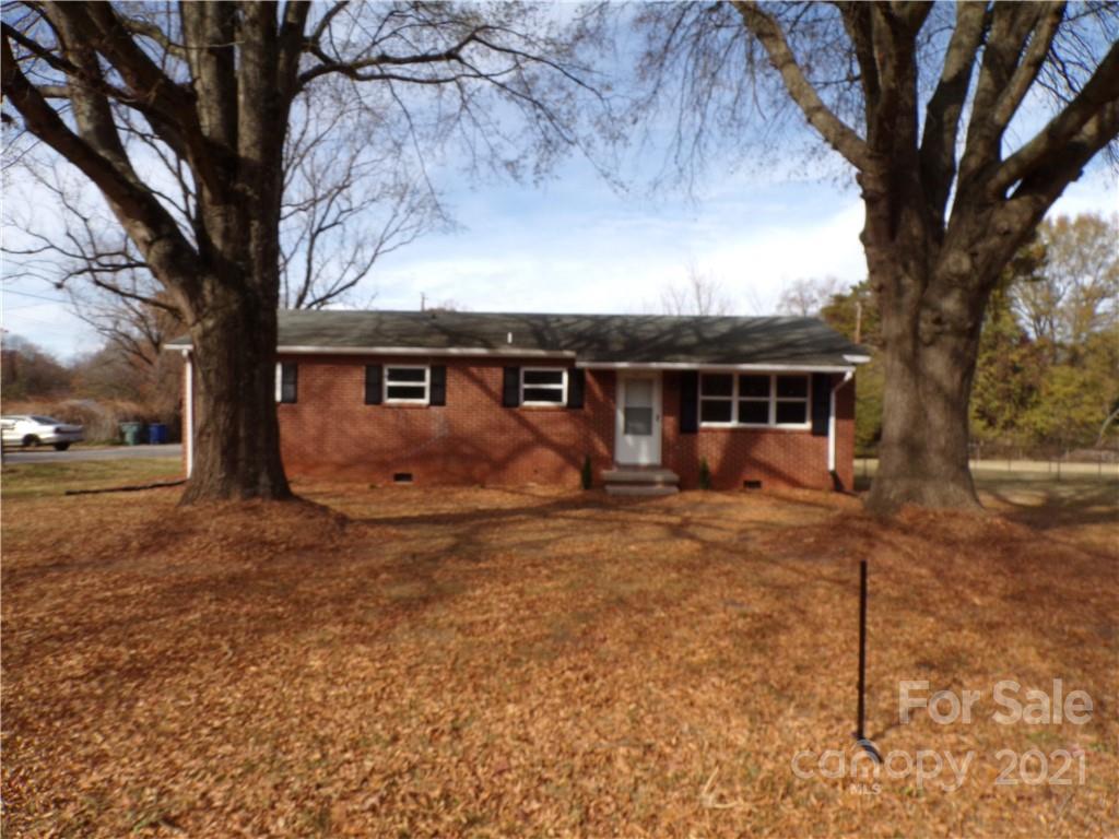 110 Lineberger Road Conover, NC 28613 - Photo 1 of 25 Gallery Image 1