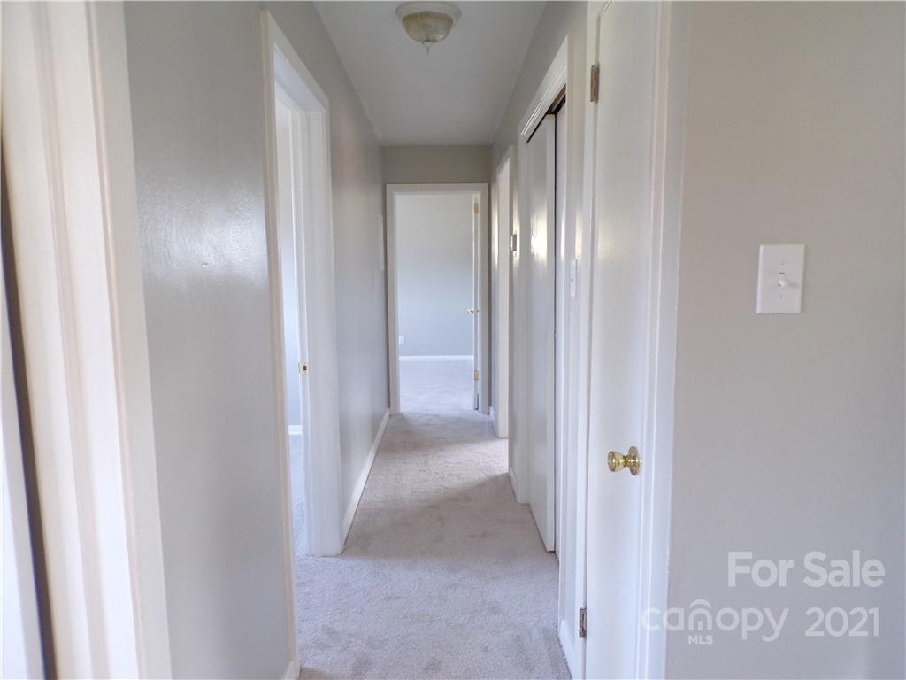 110 Lineberger Road Conover, NC 28613 - Photo 13 of 25 Gallery Image 13