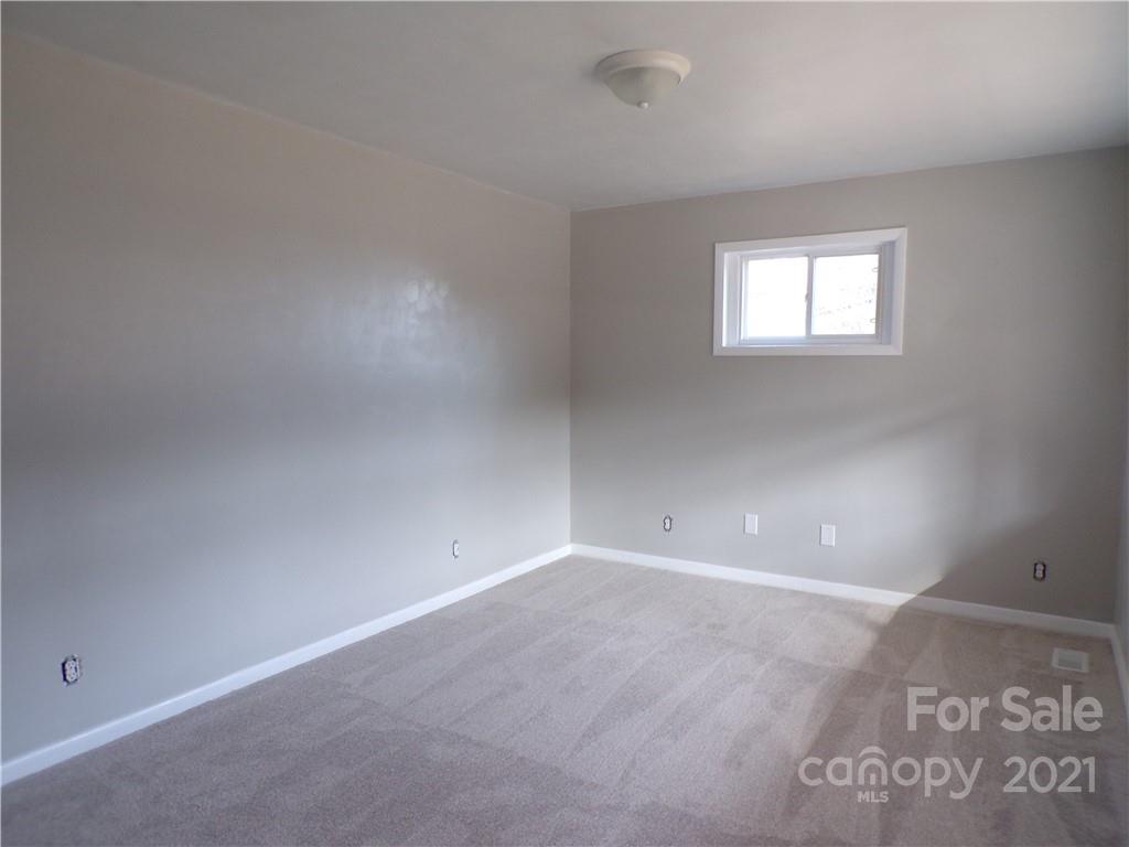 110 Lineberger Road Conover, NC 28613 - Photo 17 of 25 Gallery Image 17