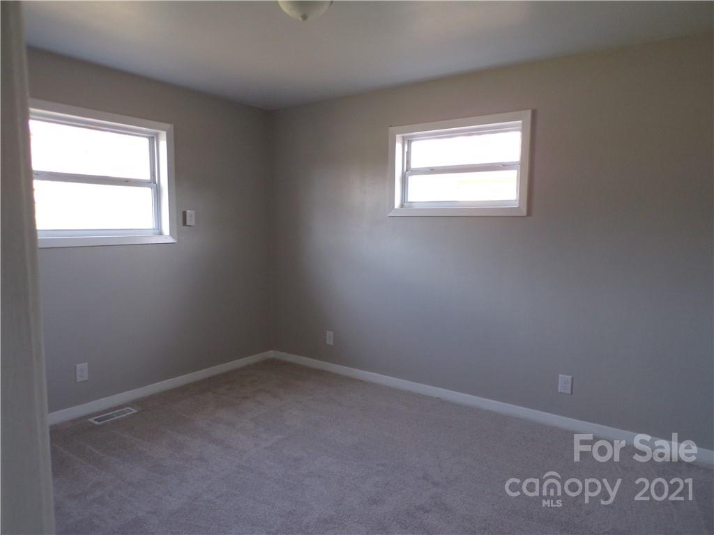 110 Lineberger Road Conover, NC 28613 - Photo 19 of 25 Gallery Image 19