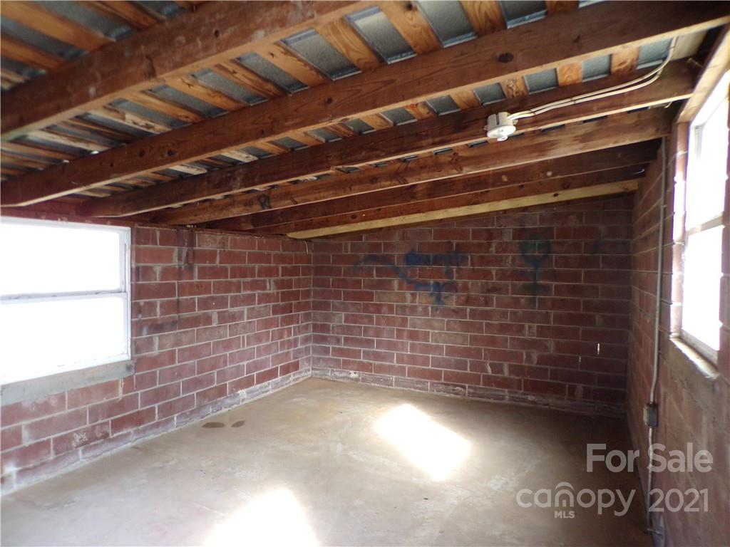 110 Lineberger Road Conover, NC 28613 - Photo 24 of 25 Gallery Image 24