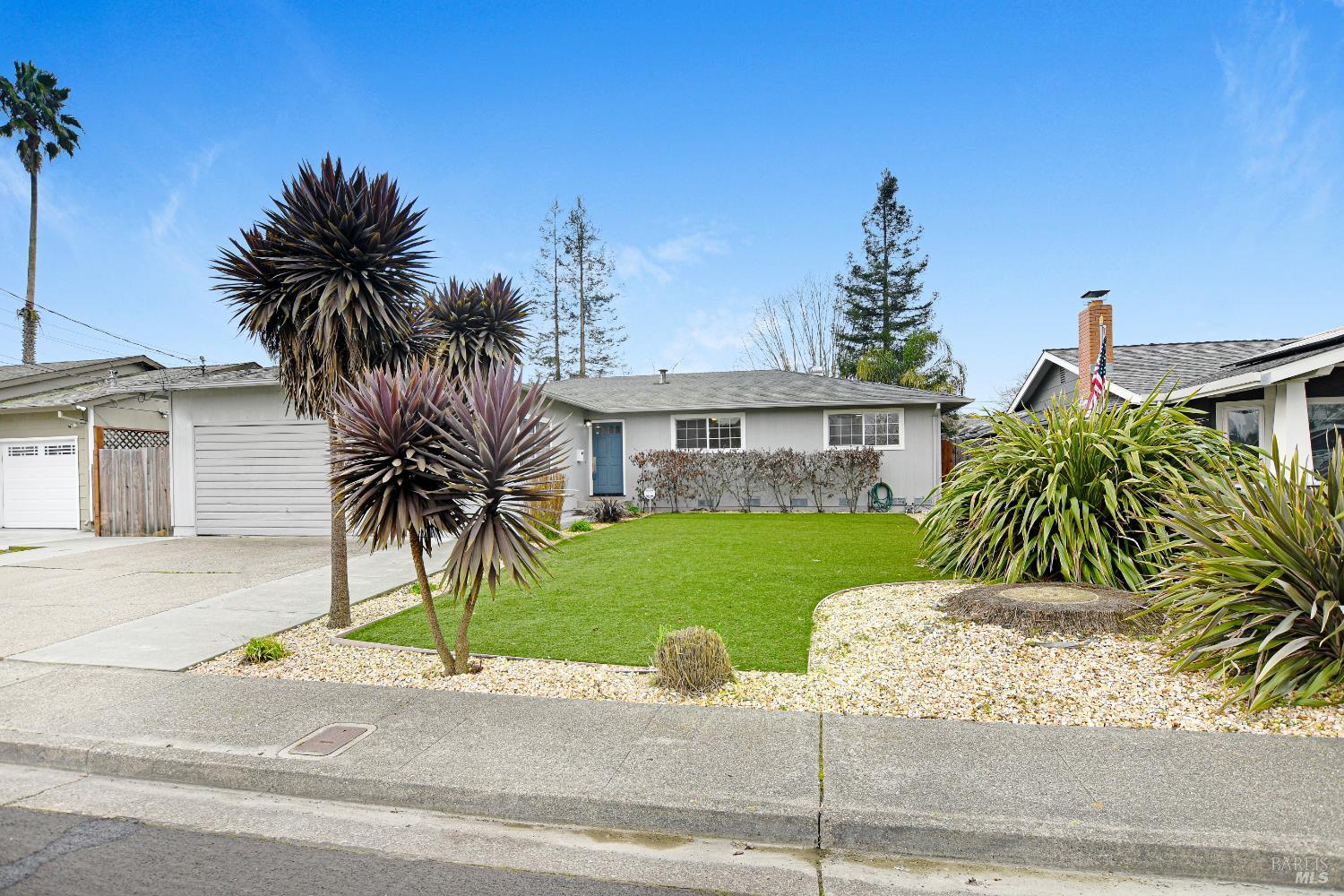 7257 Belita Avenue Rohnert Park, CA 94928 - Photo 2 of 37 front view of house with a garden