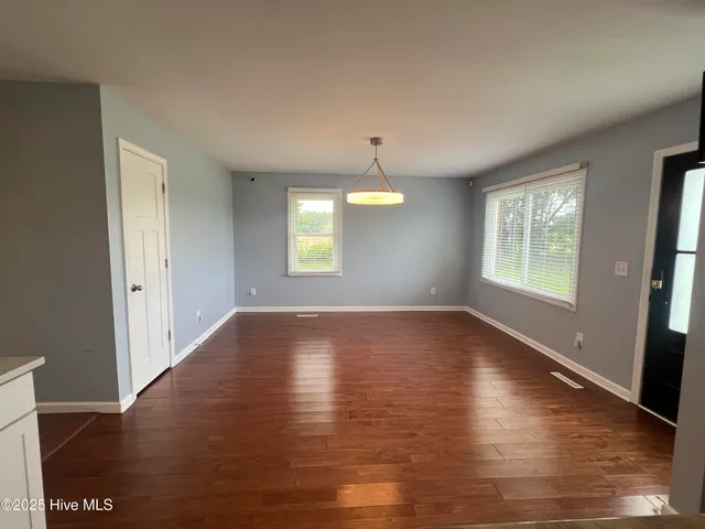 $313,800 | 1896 Old Rte 22, Kenly, NC 27542