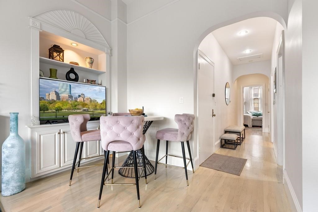 192 Beacon Street, Unit 2 Boston, MA 02116 - Photo 3 of 25