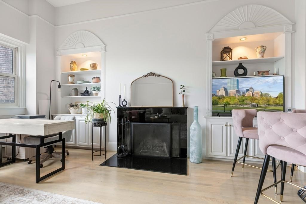 192 Beacon Street, Unit 2 Boston, MA 02116 - Photo 5 of 25
