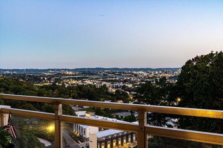1131 Stringers Ridge Road, Unit 5E Chattanooga, TN 37405 - Photo 22 of 46 5e 25