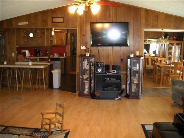 4110 East Pierceton Road Pierceton, IN 46562 - Photo 15 of 25 Gallery Image 15