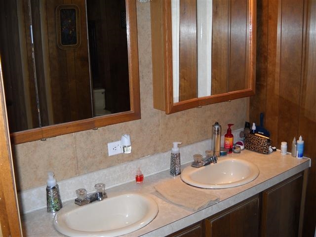 4110 East Pierceton Road Pierceton, IN 46562 - Photo 20 of 25 Gallery Image 20