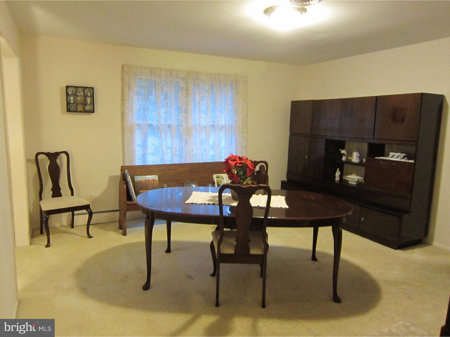 145 Pine Valley Road Doylestown, PA 18901 - Photo 5 of 20 Dining Room