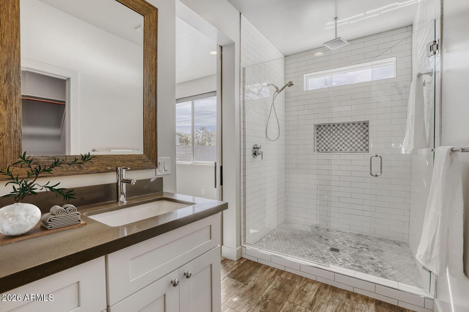 1005 East Weldon Avenue Phoenix, AZ 85014 - Photo 16 of 33 Virtually Staged Primary Bathroom