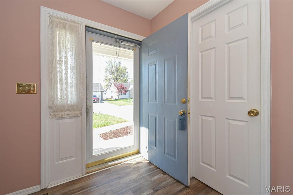 55 Green Pines Circle St. Peters, MO 63376 - Photo 6 of 52