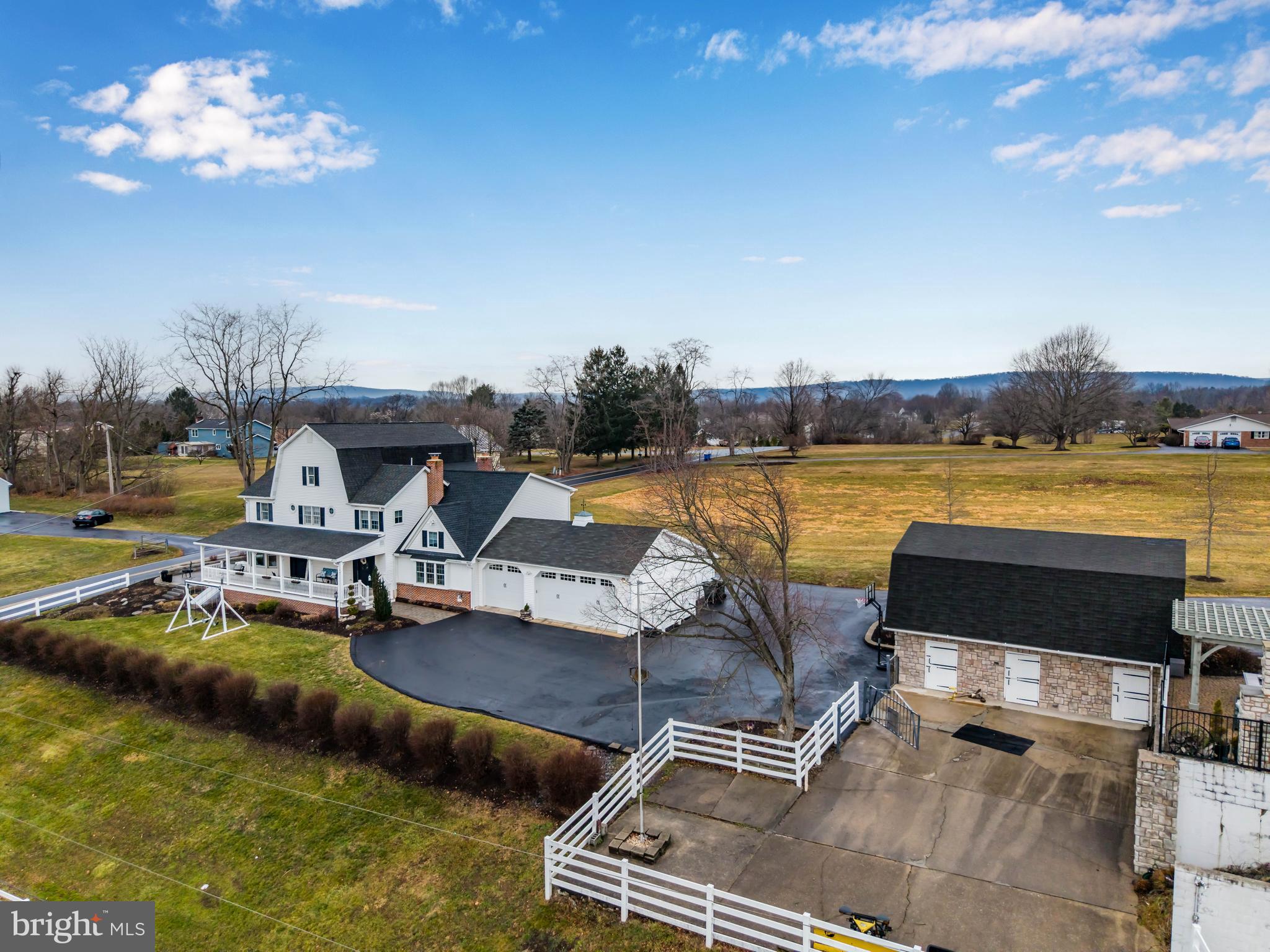 214 North Mill Road Harrisburg, PA 17112 - Photo 4 of 83