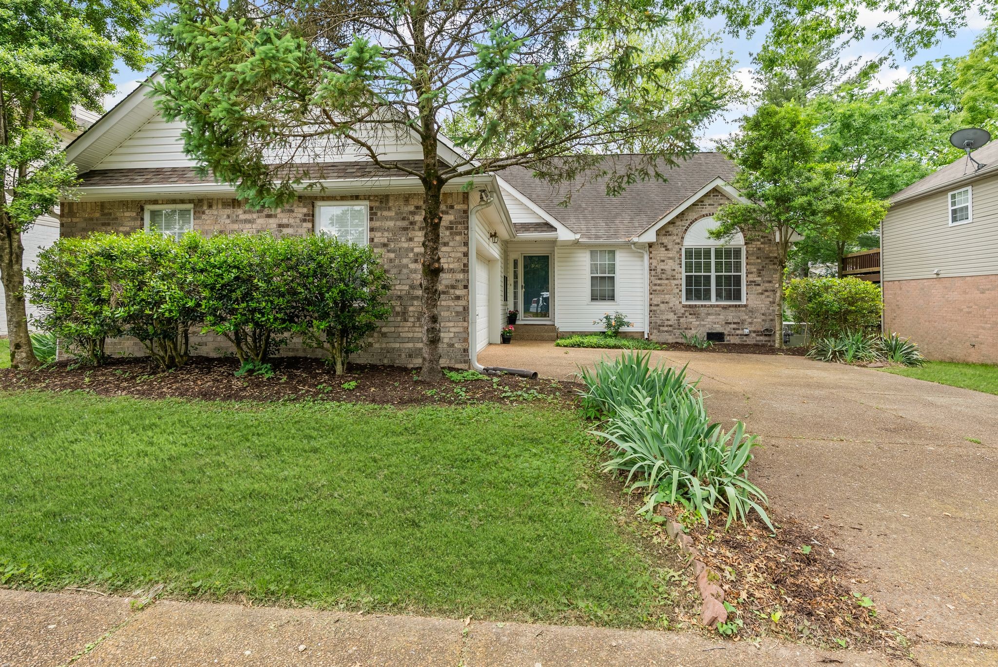 3012 Bent Tree Road Franklin, TN 37067 - Photo 3 of 34 front view of a house with a yard