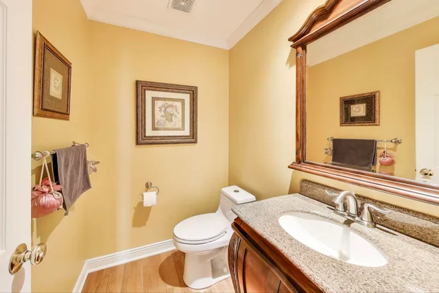 $849,000 | 179 Sycamore Drive, Hawthorn Woods, IL 60047