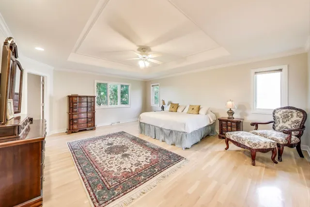 $849,000 | 179 Sycamore Drive, Hawthorn Woods, IL 60047