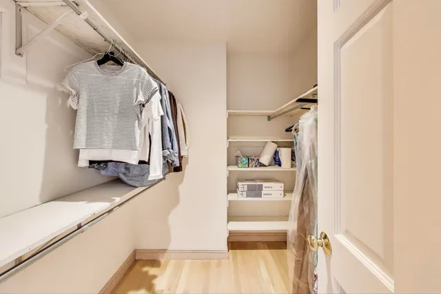 $849,000 | 179 Sycamore Drive, Hawthorn Woods, IL 60047