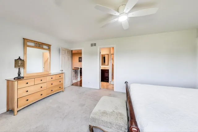 $849,000 | 179 Sycamore Drive, Hawthorn Woods, IL 60047