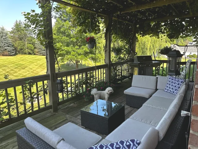 $849,000 | 179 Sycamore Drive, Hawthorn Woods, IL 60047