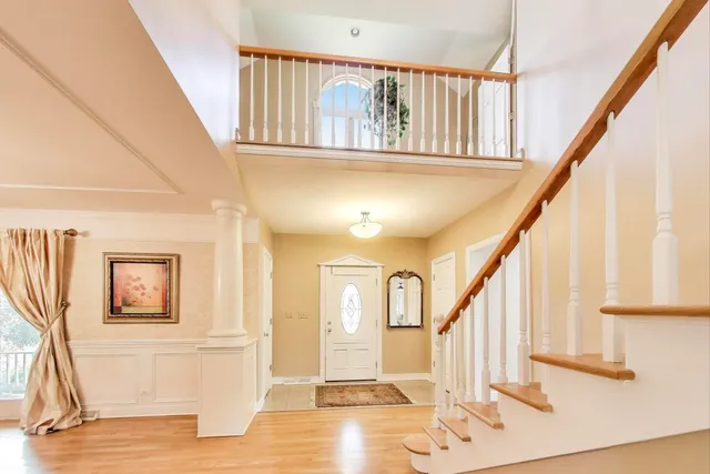 $849,000 | 179 Sycamore Drive, Hawthorn Woods, IL 60047