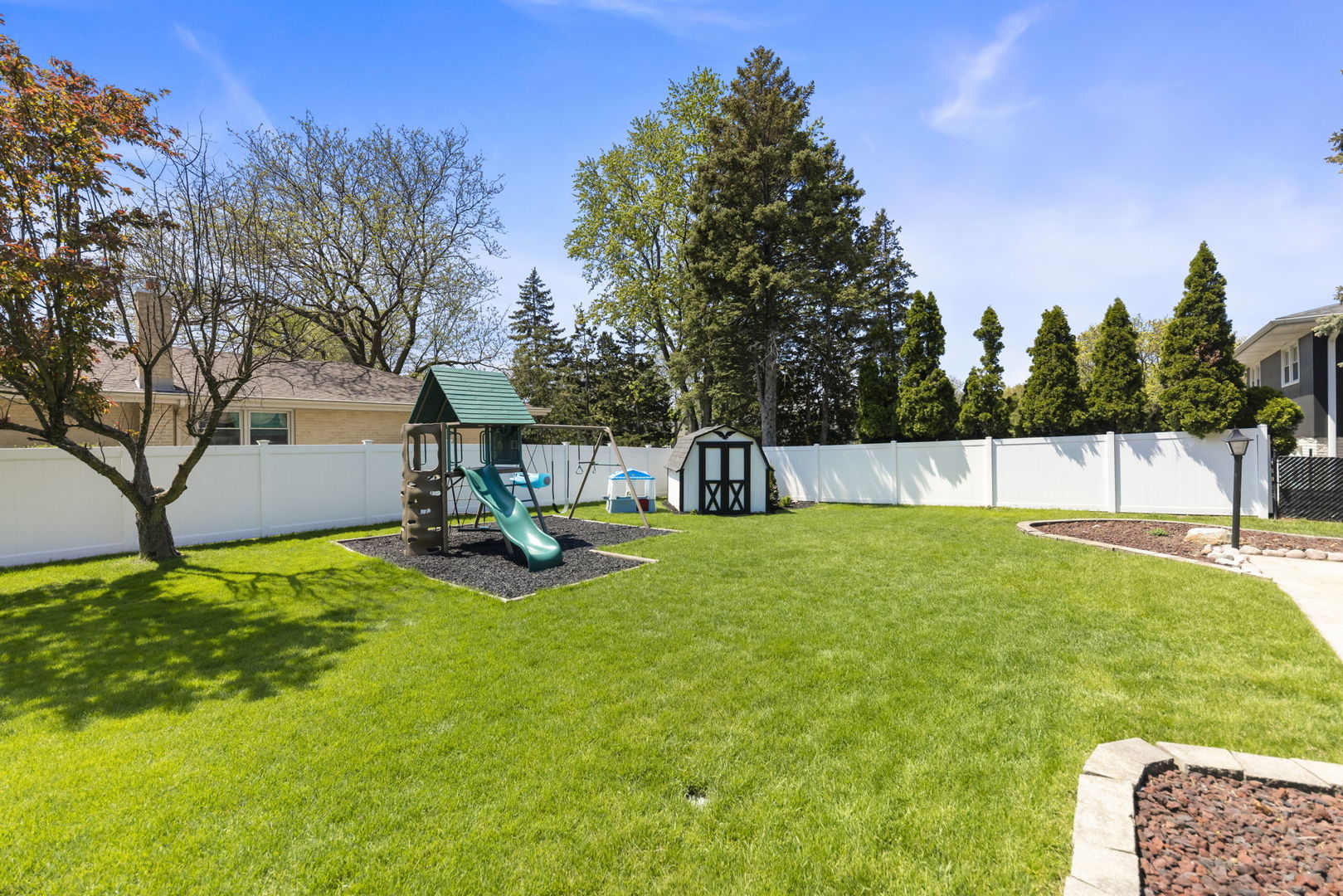 407 Ridgeview Street Downers Grove, IL 60516 - Photo 31 of 33 Gallery Image 31