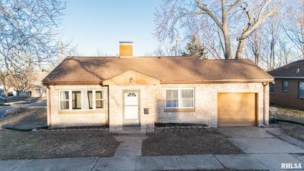 $139,920 | 1200 South 9th Street, Pekin, IL 61554