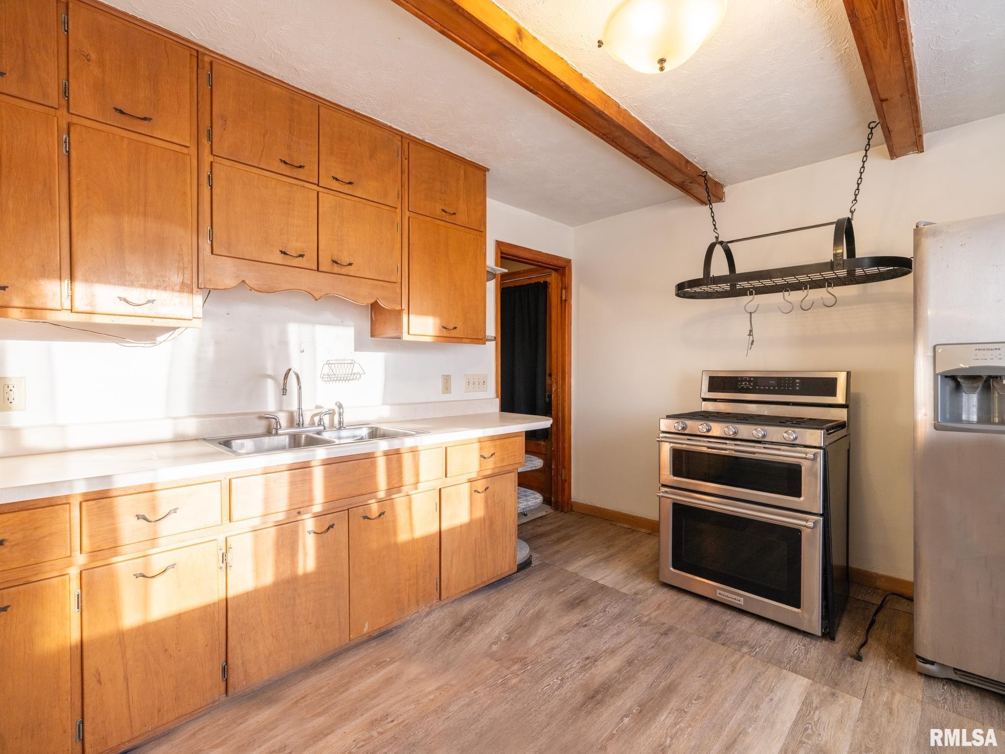 1200 South 9th Street Pekin, IL 61554 - Photo 16 of 44