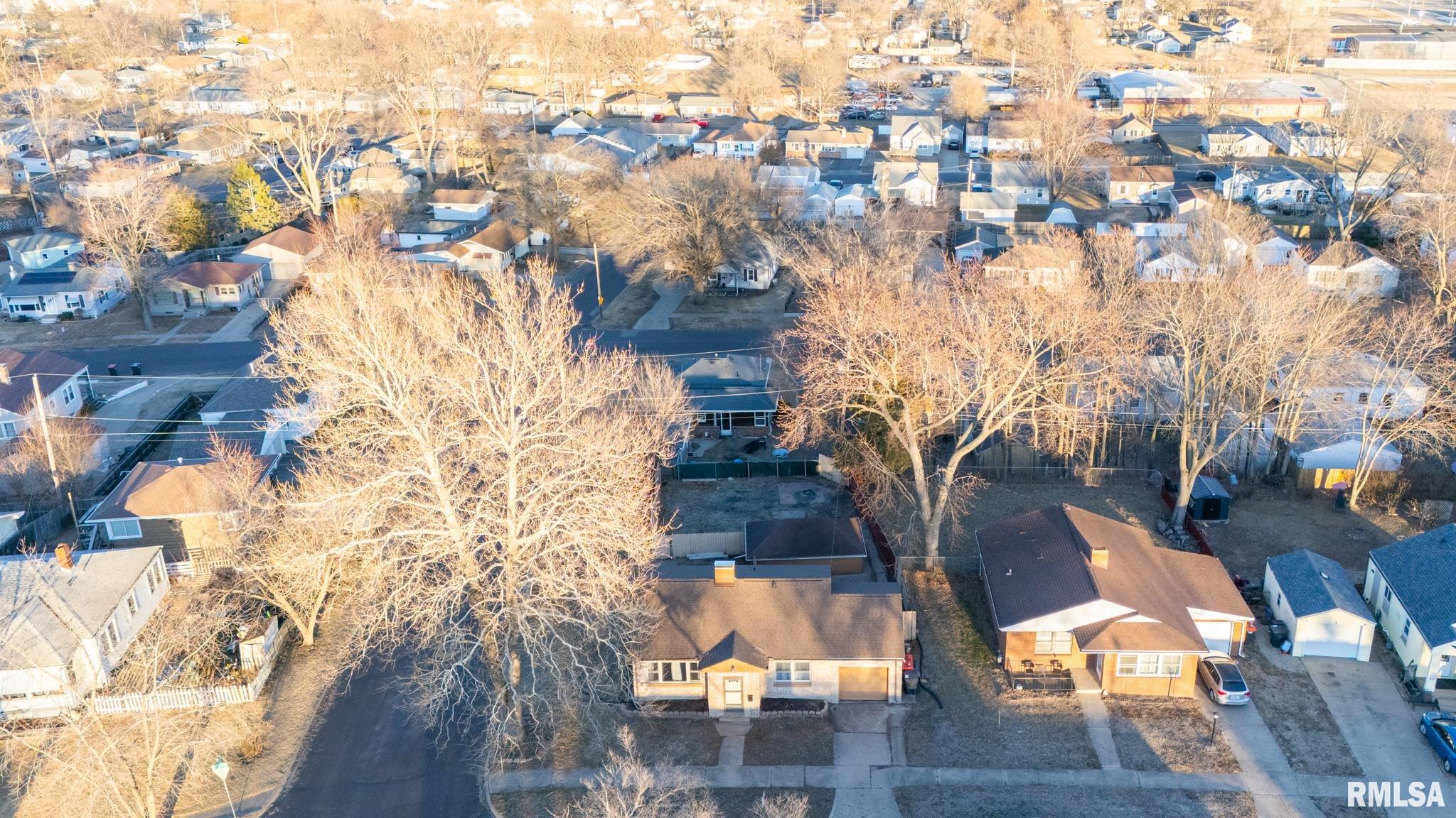1200 South 9th Street Pekin, IL 61554 - Photo 2 of 44