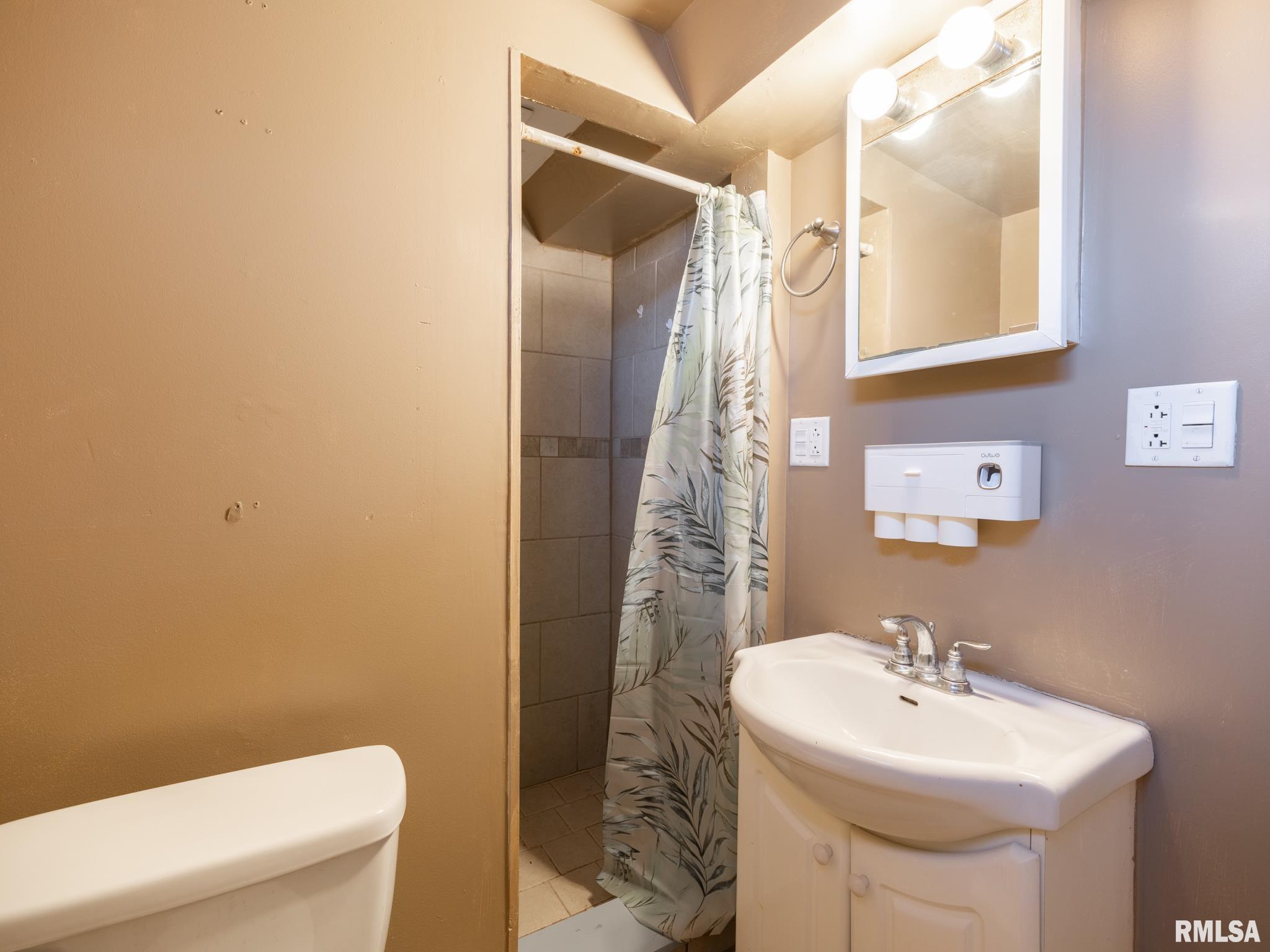 1200 South 9th Street Pekin, IL 61554 - Photo 27 of 44