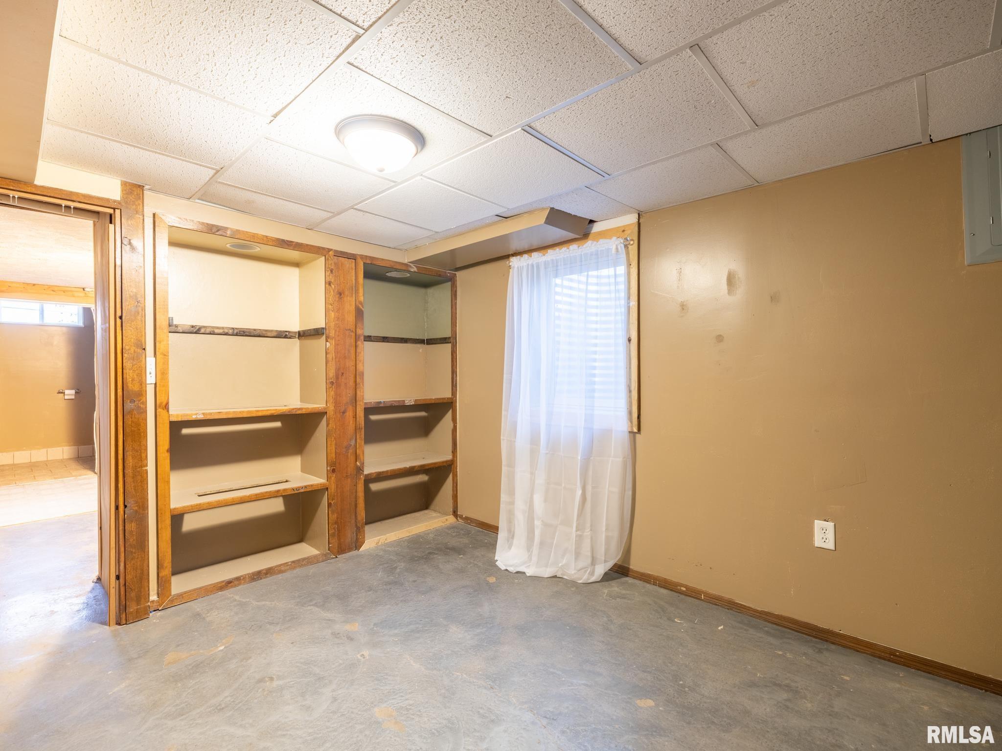 1200 South 9th Street Pekin, IL 61554 - Photo 34 of 44